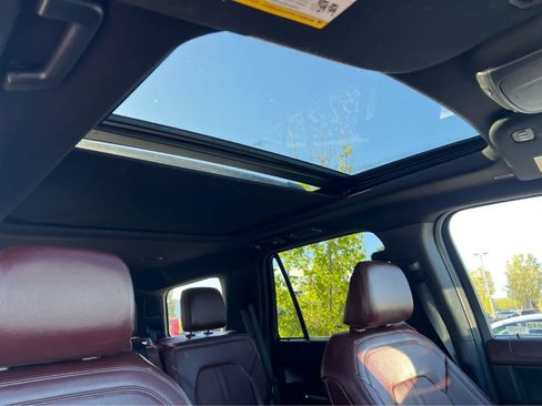 Used 2024 Ford Expedition Limited AWD/4WD image 21