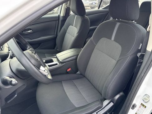 Used 2024 Nissan Sentra SV FWD image 21