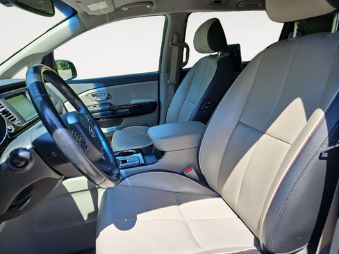 Used 2020 Kia Sedona SX FWD image 9