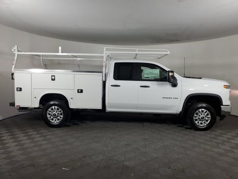New 2026 Chevrolet Silverado 2500 W/T w/ WT Convenience Package RWD image 2