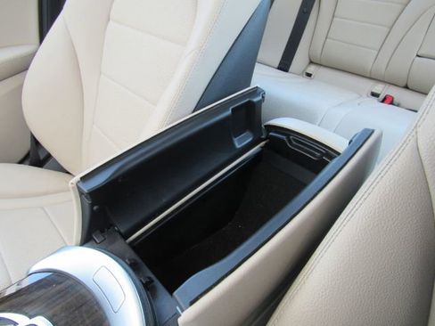 Used 2019 Mercedes-Benz C 300 Sedan image 54