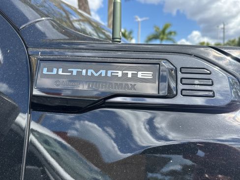 Used 2024 GMC Sierra 2500 Denali Ultimate image 10