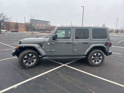 Used 2021 Jeep Wrangler Unlimited Sahara image 5