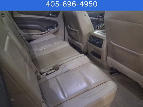 Used 2019 Chevrolet Suburban LT image 10