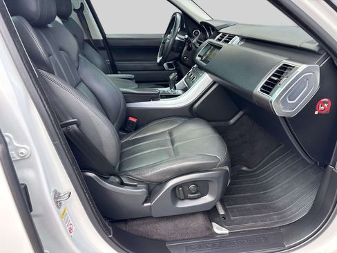 Used 2017 Land Rover Range Rover Sport SE AWD/4WD image 16