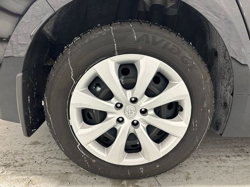 Used 2025 Toyota Corolla LE image 62