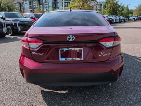 Certified 2024 Toyota Corolla LE FWD image 5