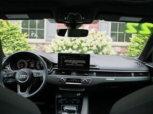 Used 2022 Audi A4 2.0T Premium Plus image 19