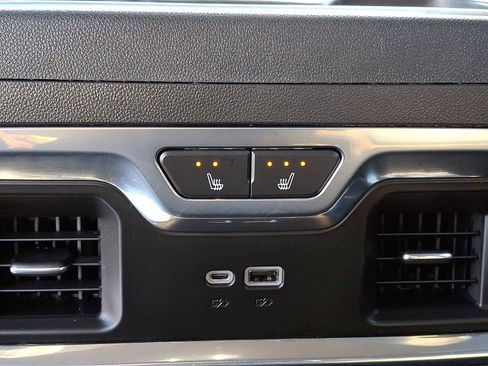 Used 2022 GMC Sierra 1500 Denali image 11