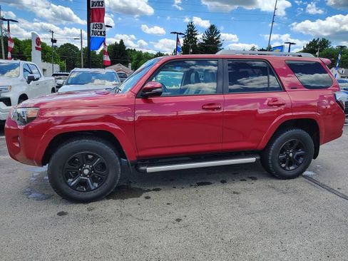 Used 2017 Toyota 4Runner SR5 Premium AWD/4WD image 6