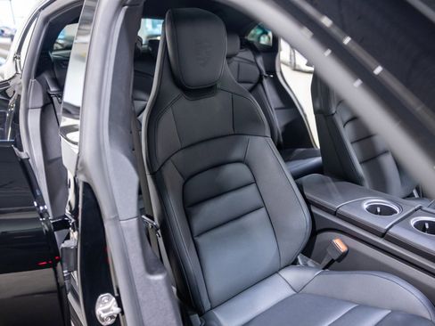 Used 2024 Porsche Taycan 4S image 30