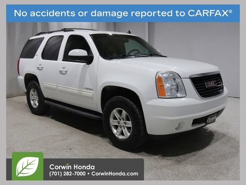Used 2013 GMC Yukon SLT w/ SLT-2 Equipment Package AWD/4WD image 1