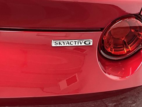 Used 2021 MAZDA MX-5 Miata RF Grand Touring RWD image 25