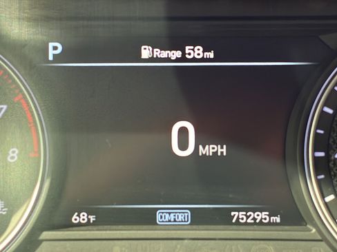 Used 2020 Genesis G70 2.0T w/ Prestige Package RWD image 24