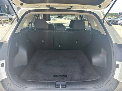 Used 2025 Kia Sportage LX FWD image 7