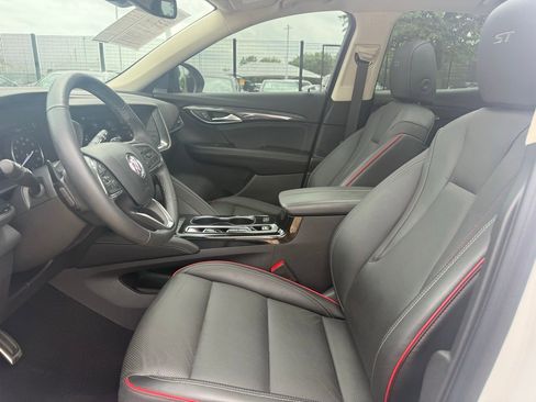 Used 2023 Buick Envision Essence w/ Sport Touring Package image 10