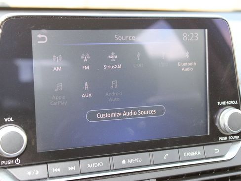 Used 2025 Nissan Altima 2.5 SR image 8