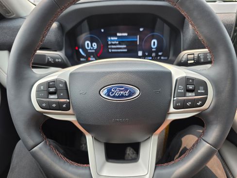 New 2026 Ford Explorer Active w/ Active Comfort Package AWD/4WD image 15