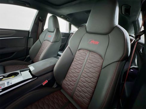 New 2026 Audi RS 7 Performance image 11