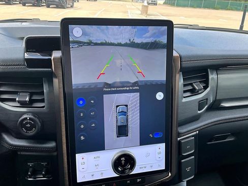 Used 2024 Ford F150 Lightning Lariat image 26