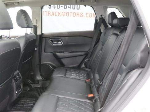 Used 2023 Nissan Rogue Platinum w/ Platinum Premium Package AWD/4WD image 18
