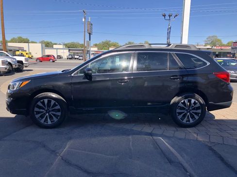 Used 2017 Subaru Outback 2.5i Limited AWD/4WD image 5
