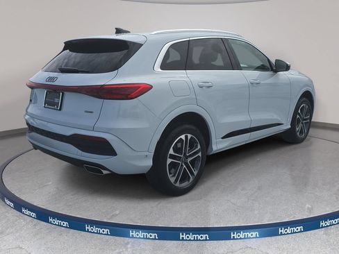 Certified 2025 Audi Q5 Premium Plus w/ Premium Plus AWD/4WD image 5