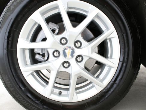 Used 2023 Chevrolet Equinox LT image 33