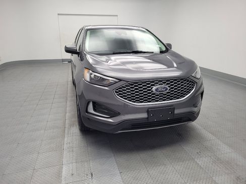 Used 2023 Ford Edge SEL image 14