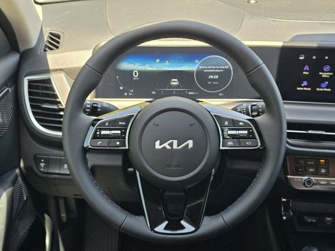 New 2026 Kia Seltos EX FWD image 7