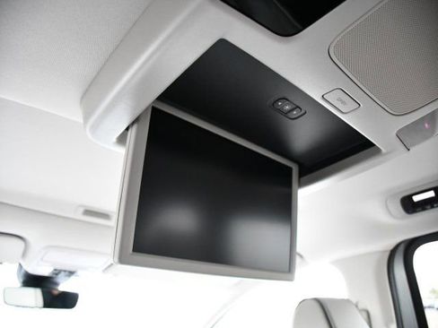 New 2026 Honda Odyssey Touring image 19