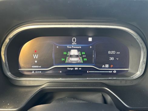 Used 2022 Chevrolet Tahoe Premier w/ Premium Package image 27