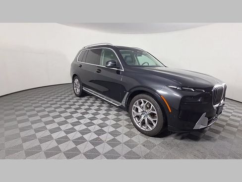 Used 2025 BMW X7 xDrive40i w/ Premium Package AWD/4WD image 53