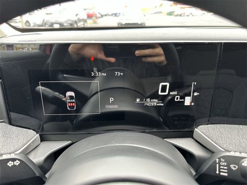 Used 2025 Nissan Kicks SV image 15