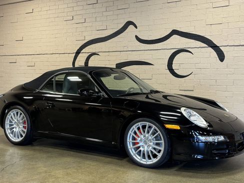 Used 2006 Porsche 911 Carrera S image 2