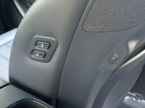 Used 2024 Kia EV9 GT-Line AWD/4WD image 36