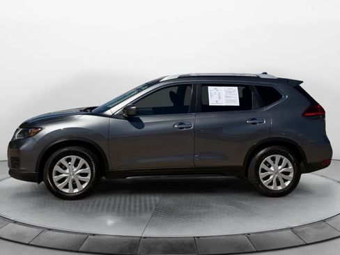 Used 2017 Nissan Rogue S w/ S Family Package FWD image 6