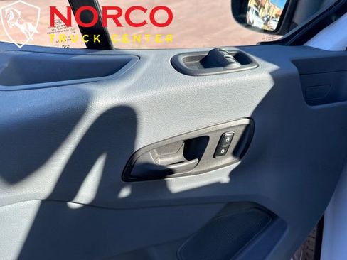 Used 2018 Ford Transit 250 148 Low Roof image 17