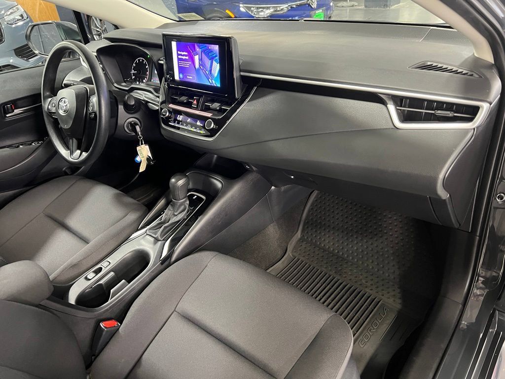 Used 2024 Toyota Corolla LE FWD image 23