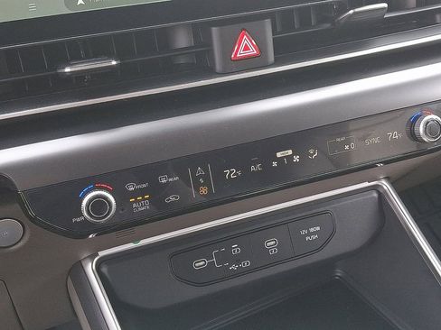 New 2026 Kia Carnival image 11