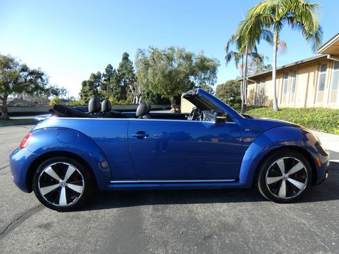 Used 2014 Volkswagen Beetle R-Line image 7