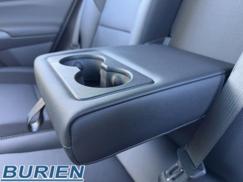 New 2026 Chevrolet Equinox EV LT image 30