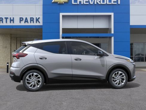 New 2027 Chevrolet Bolt LT FWD image 5