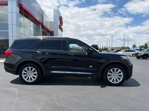 Used 2021 Ford Explorer King Ranch w/ Premium Technology Package AWD/4WD image 8