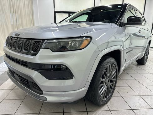 Used 2024 Jeep Compass Limited w/ High Altitude Package AWD/4WD image 11