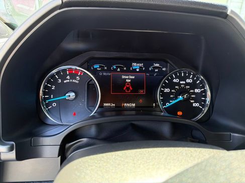 Used 2021 Ford F250 Platinum w/ FX4 Off-Road Package AWD/4WD image 4