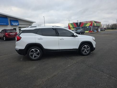 Used 2020 GMC Terrain SLT image 6