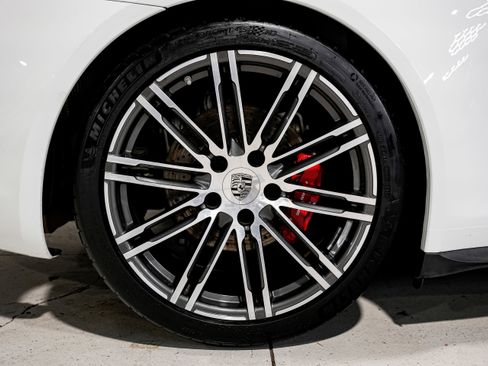 Used 2016 Porsche 911 Carrera 4S image 48