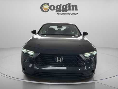 Certified 2024 Honda Accord EX image 7