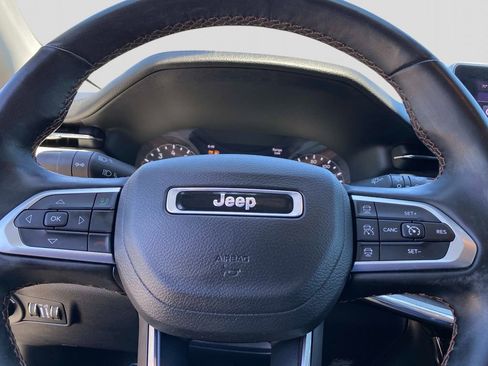 Certified 2022 Jeep Compass Limited AWD/4WD image 17